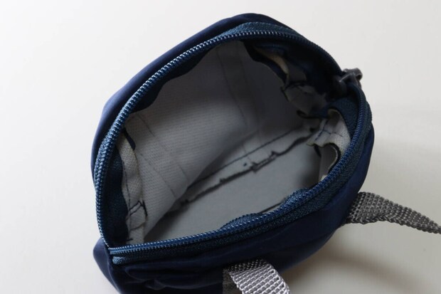 セリアスクールバッグ風ミニポーチシンプル