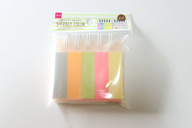 ダイソーのメモふせん 4色リングのパッケージ