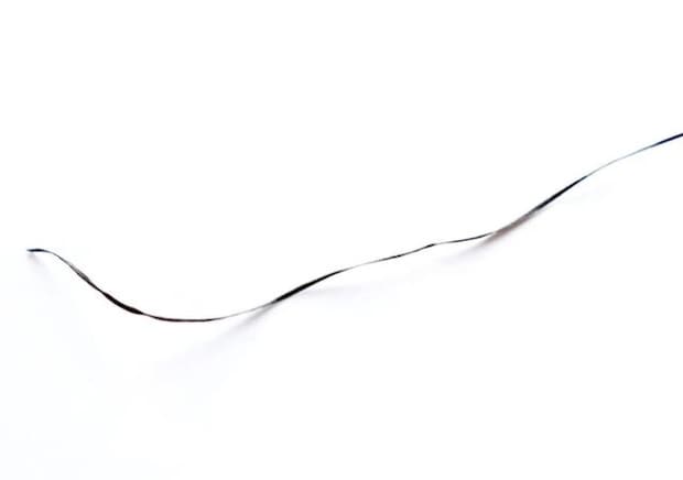 ダイソー　ワックスフロス（100m、ミント、ブラック）　素材