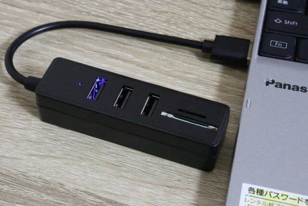ダイソー　Type-A 5in1 USB HUB　使用例