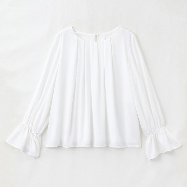 しまむらのタックブラウス（どこでもっと！/mako）