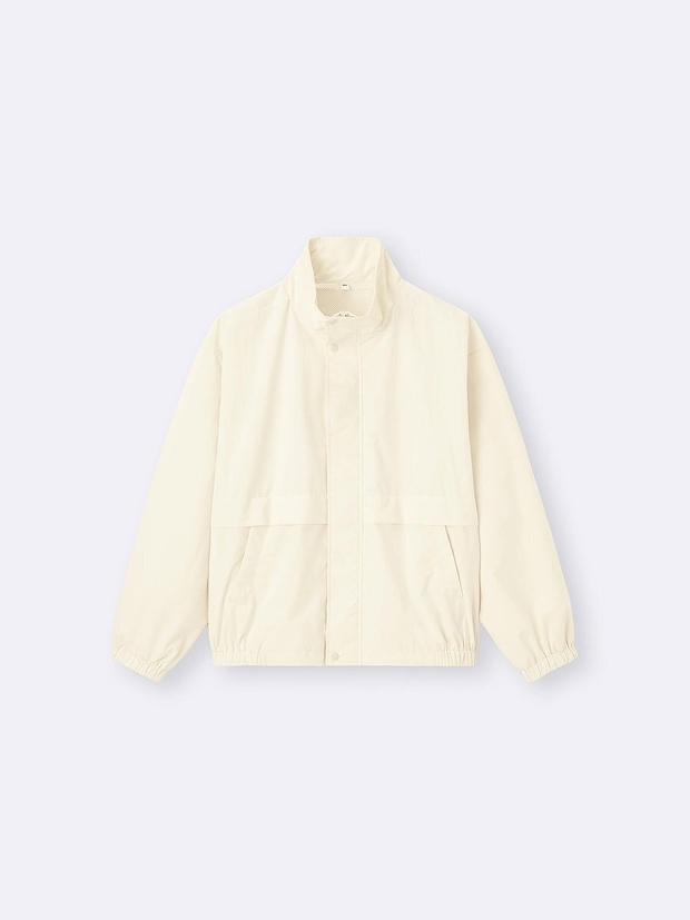 GUのウィンドプルーフセーリングジャケット