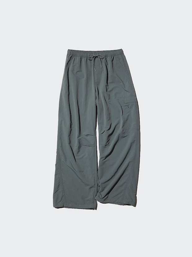 ユニクロのイージーユーティリティパンツ