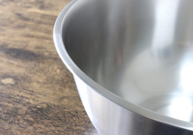 100均なら約1/3の値段でお得!「ニトリでも900円近く…」丈夫で機能的なキッチングッズ