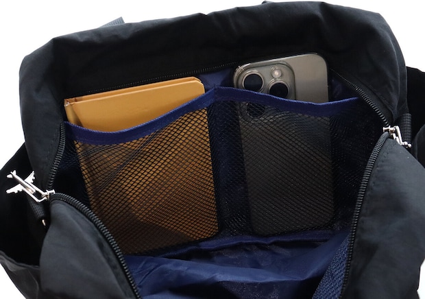 宝島社 ムック付録 日本旅行が考えた11ポケットナイロン撥水ショルダーバッグ 宝島社ムック付録の日本旅行が考えた11ポケットナイロン撥水ショルダーバッグ12