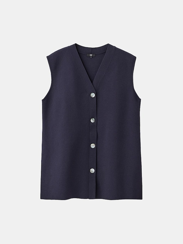 GUのコットンブレンドVネックニットベスト