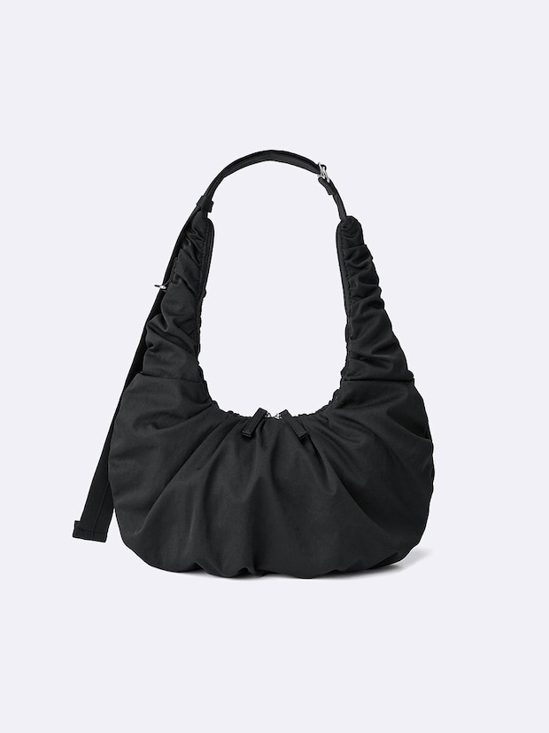 GUのダンプリングバッグ