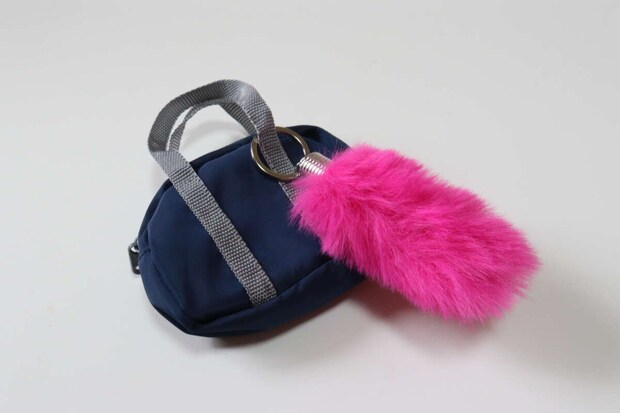 キーホルダー（しっぽ、8cm）　取り付け