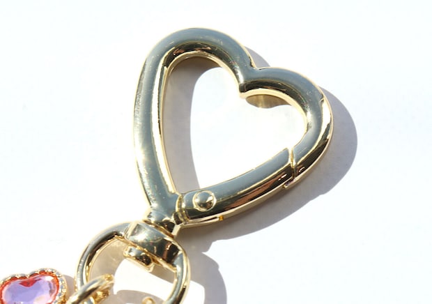 宝島社サンリオキャラクターズきらきらフルーツチャームハートカラビナ