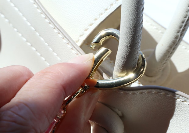 宝島社サンリオキャラクターズきらきらフルーツチャーム取り付けやすい