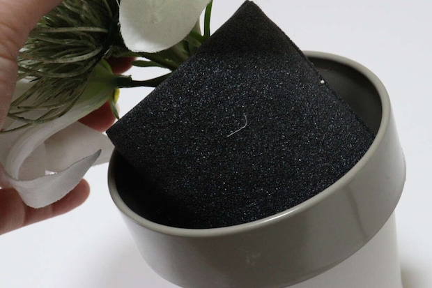 花筒用ホルダー　質感