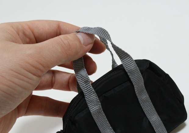 大人世代狙い撃ちしにきたよ~(泣)懐かしすぎて買うしかなかった!100均ミニミニバッグ