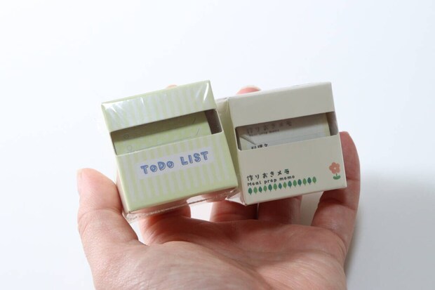 ダイソーの生活ふせん（やることリスト）と生活ふせん（作りおきメモ）のビジュアル