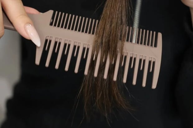 ダイソー 毛先までしっかりなじむトリートメントコーム インバス ダイソー 毛先までしっかりなじむトリートメントコーム インバス