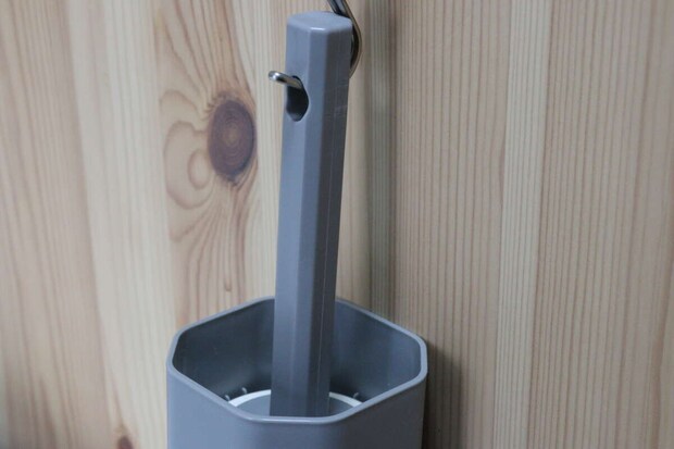 粘着テープクリーナー(90周紙付) フック穴 粘着テープクリーナー(90周紙付) フック穴