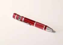 コレ使いやすいよ～！「すっぽり収まって持ち運びにも！」ペン型の100均便利グッズ