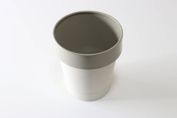 ダイソーの底面給水ポット（ベーシック）のパッケージ