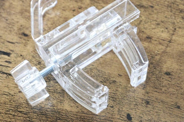 丸パイプ用はさんで取り付けフック　アーム