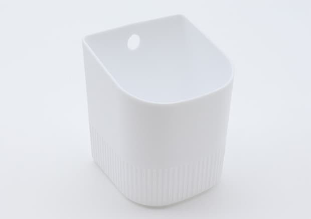 ダイソーの壁掛けプチポットのビジュアル