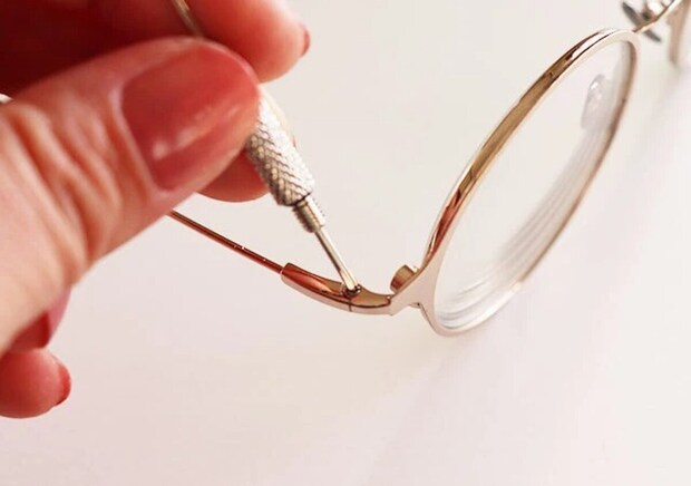 ダイソー メガネ専用ドライバー 使用例 ダイソー メガネ専用ドライバー 使用例