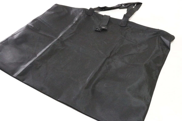 ダイソー　そのまま洗えるトラベルセミワイドバッグ　サイズ感