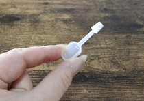 詰め替えの最適解見つけた！「合理的で感動…！」「スポイトも漏斗もいらない！」100均グッズ