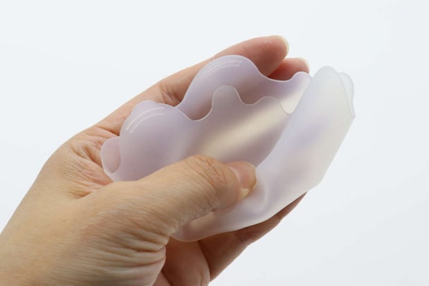 ダイソー シリコーンカップカバー 材質 ダイソーのシリコーンカップカバー材質