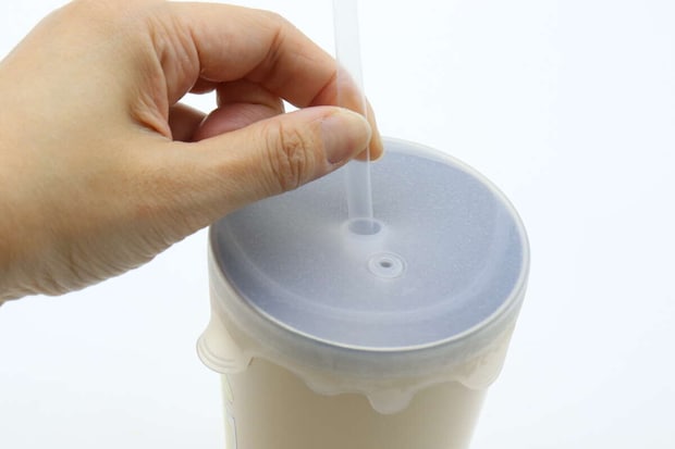 ダイソーのシリコーンカップカバーの取り付け方2