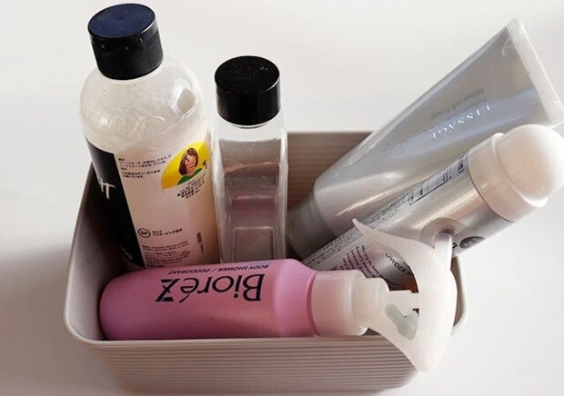 ダイソー ソフト小物入れ2個(16.8cm×12.5cm×6.5cm) 使用例 ダイソー ソフト小物入れ2個(16.8cm×12.5cm×6.5cm) 使用例