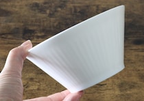 日本製なのに100円でいいの！？「何気に高スペック！」「扱いやすい！」優秀食器