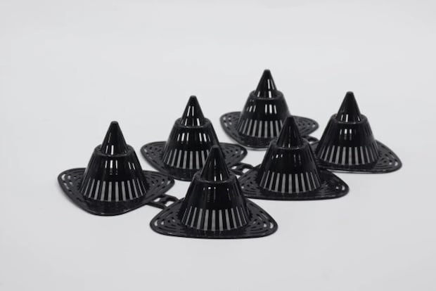 ダイソー　鉢底ネット（7.1cm×7.5cm×4.5cm、6個組）　