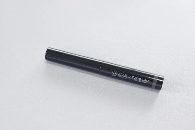 ダイソー　UGT　パールカラーマスカラ　01c