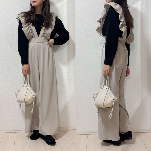 ユニクロ3Dコットンクルーネックボリュームスリーブセーター ユニクロ3Dコットンクルーネックボリュームスリーブセーターとサロペットコーデ