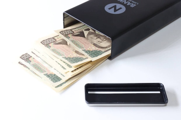 お札用貯金箱 蓋が開くタイプ　蓋が開けられる