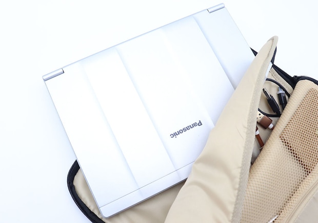 宝島社雑誌付録のMonoMax4月号増刊のIncase（インケース）収納上手になれる！マルチケース8