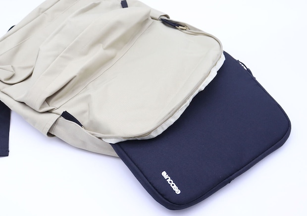 宝島社雑誌付録のMonoMax4月号増刊のIncase（インケース）収納上手になれる！マルチケース9