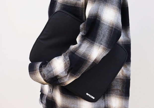 宝島社雑誌付録のMonoMax4月号増刊のIncase（インケース）収納上手になれる！マルチケース10