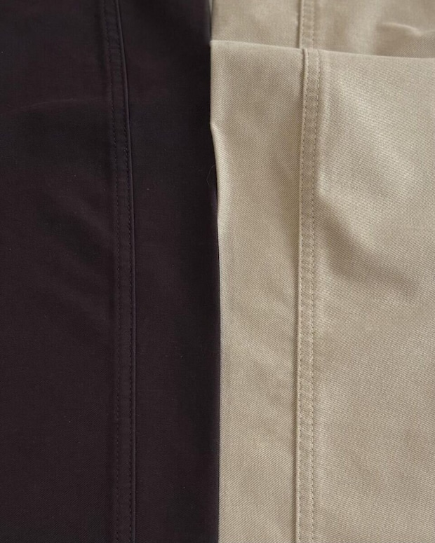 ユニクロジャージーバレルレッグパンツ　生地感