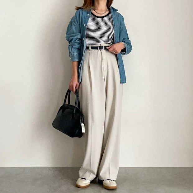 ユニクロタックワイドパンツ ユニクロタックワイドパンツ デニムシャツコーデ