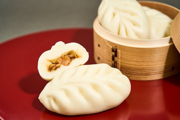 ファミリーマート　ファミマ　炭火焼きとりまん　サイズ感