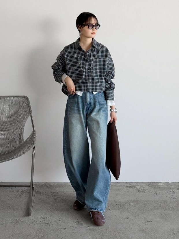 美脚コーデ 2026春大人女性おすすめワイドデニム美脚コーデ