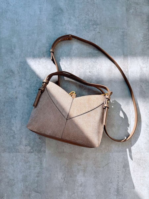 ZARA　ステッチ入りミニショッパー