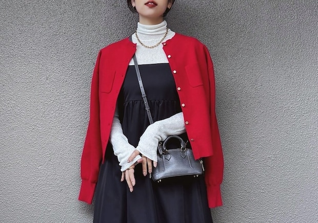 春コーデは黒ワンピースがあれば困らない！おしゃれに着やせする♡大人のこなれスタイル5選