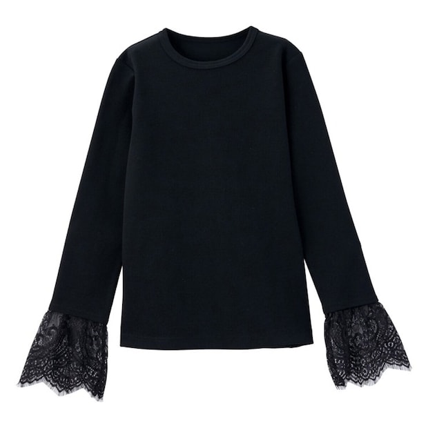 しまむらの袖レースプルオーバー（田中里奈）