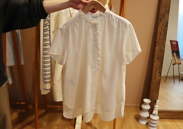 コントワー・デ・コトニエ クロシェ フリルシャツ コントワー・デ・コトニエ クロシェ フリルシャツ 半袖