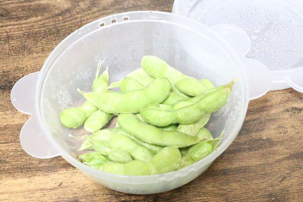 ダイソー　電子レンジでお手軽肉まん＆枝豆調理器　枝豆　仕上がり