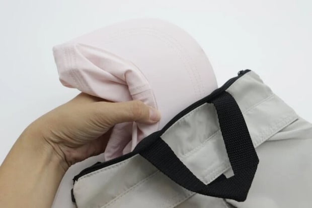 ダイソー レディーススポーツキャップ(ブラック、ピンク) 持ち運び ダイソー レディーススポーツキャップ(ブラック、ピンク) 持ち運び