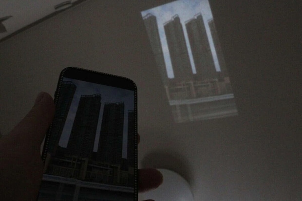 ダイソー　USB Type-C to HDMI ケーブル　使用例　プロジェクター