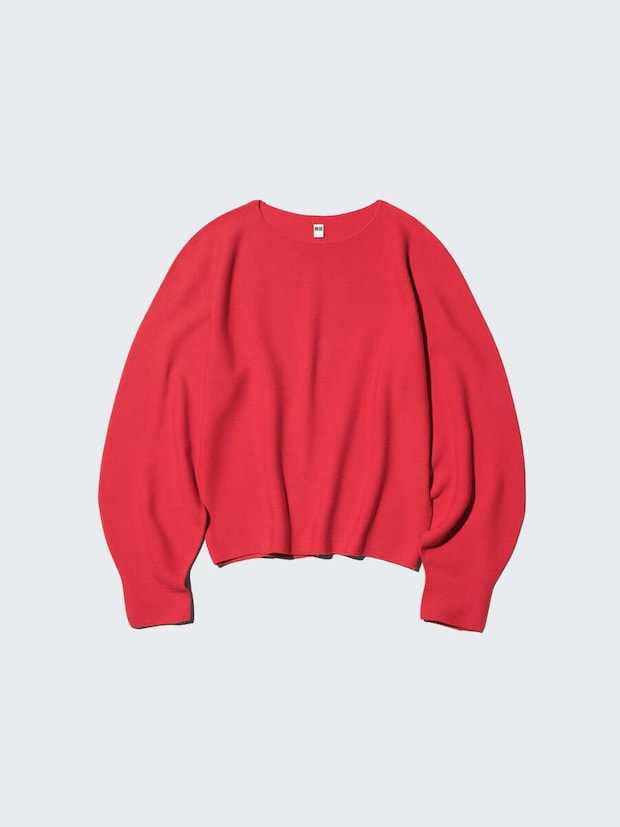 2026春ユニクロ大人女性おすすめ赤3Dコットンクルーネックボリュームスリーブセーター