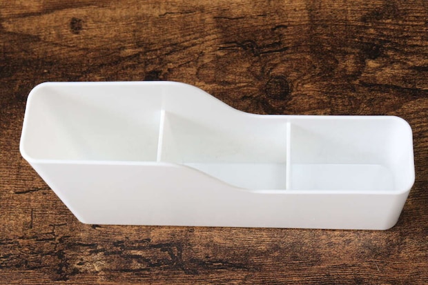 セリア スリムタイプコスメスタンド セリアのスリムタイプコスメスタンドの中